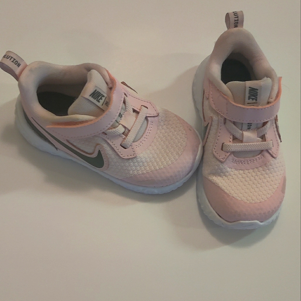 toddler nike running shoes